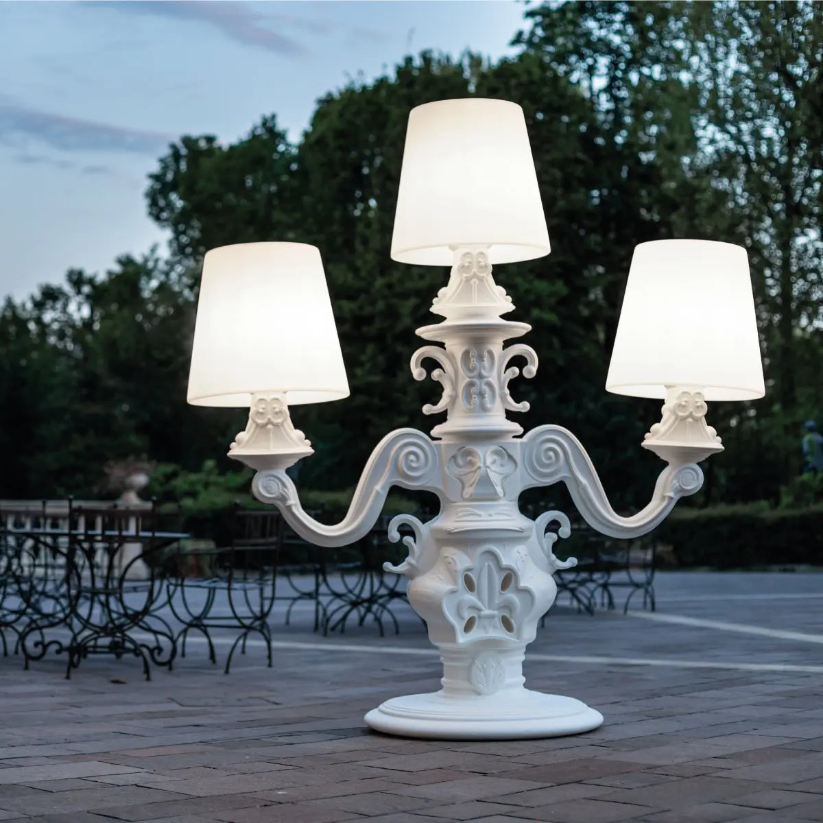 King of love floor lamp Desert River Rentals